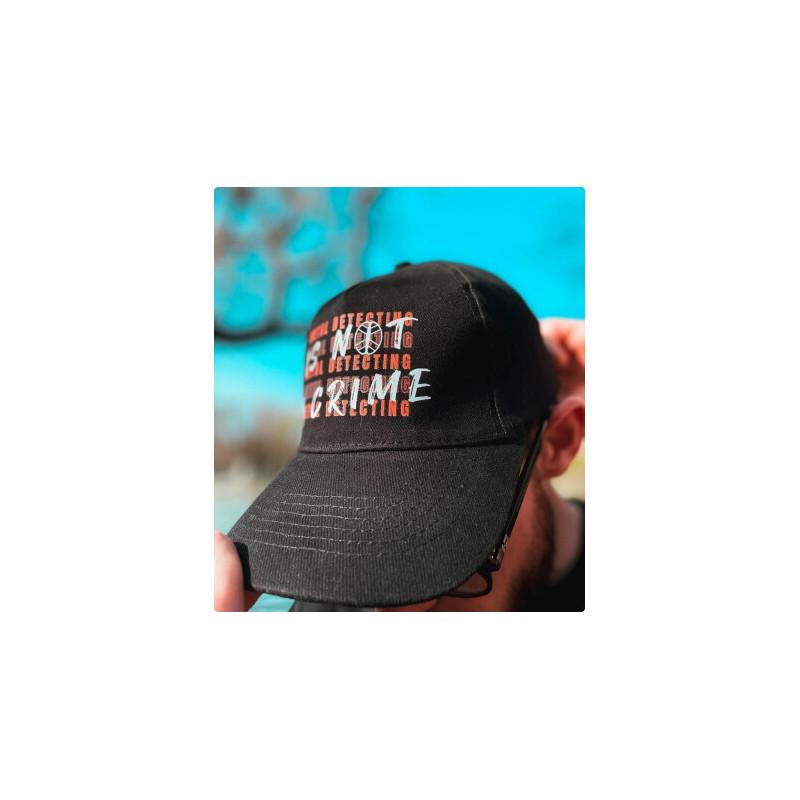 Casquette "Metal detecting is not a crime"