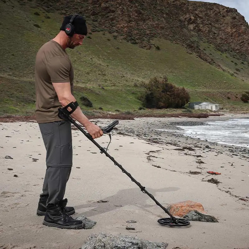 Minelab Equinox 700 + Pointer Pro-Find 35 - Detecteurs.fr