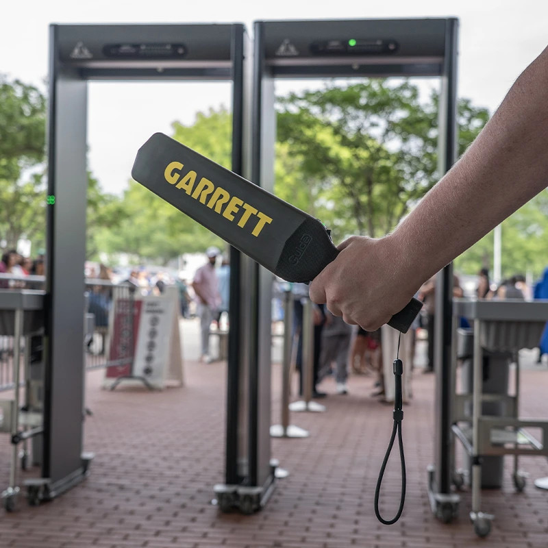 Détecteur de métaux Garrett Guide – Portatif, pro et certifié